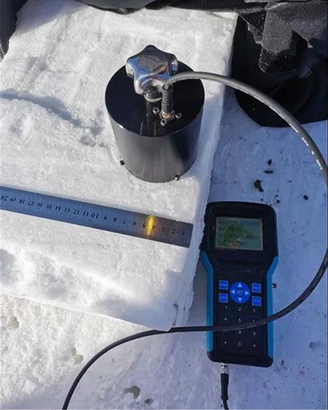 自动冰雪粒径仪测量注水雪样
